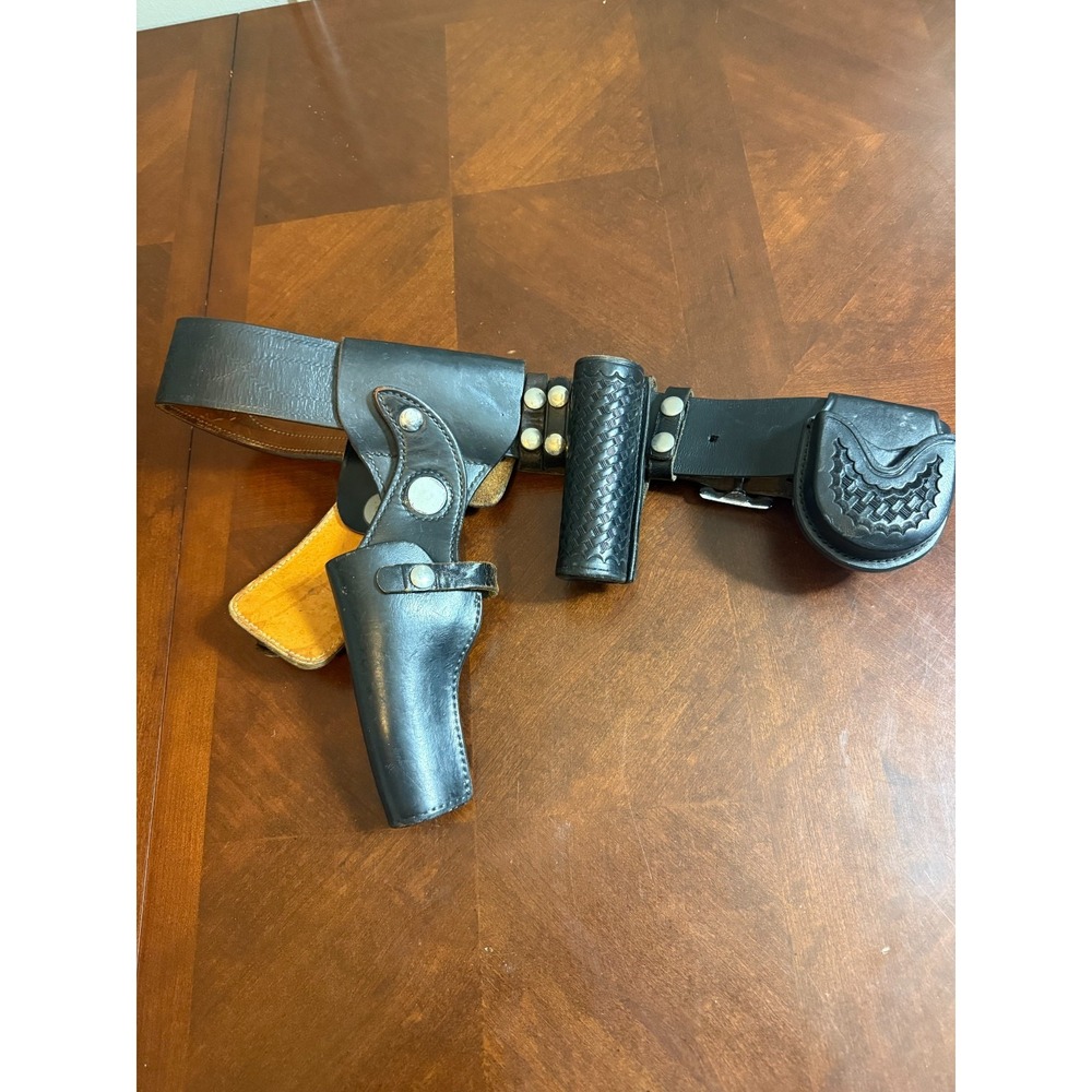 VTG‎ Police Leather Duty Belt Set Safariland Tex Shoemaker Holster Collector Lot